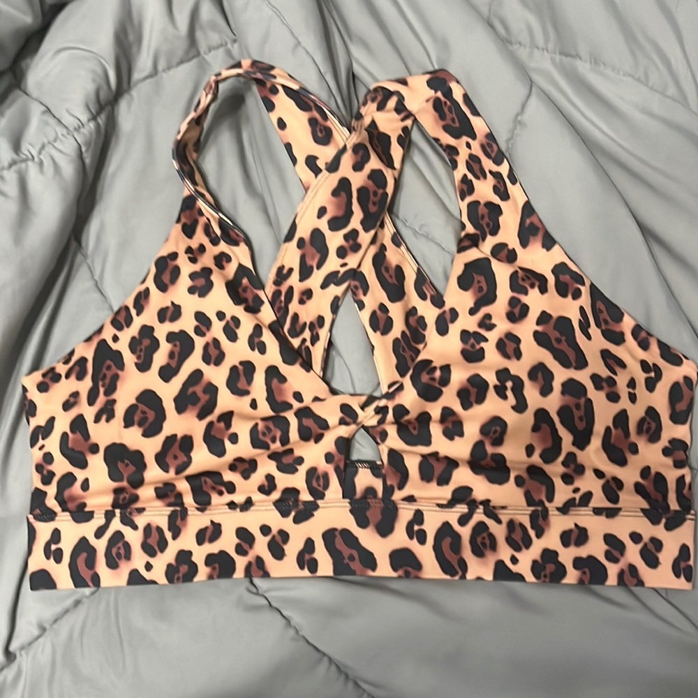 Fabletics sports bra